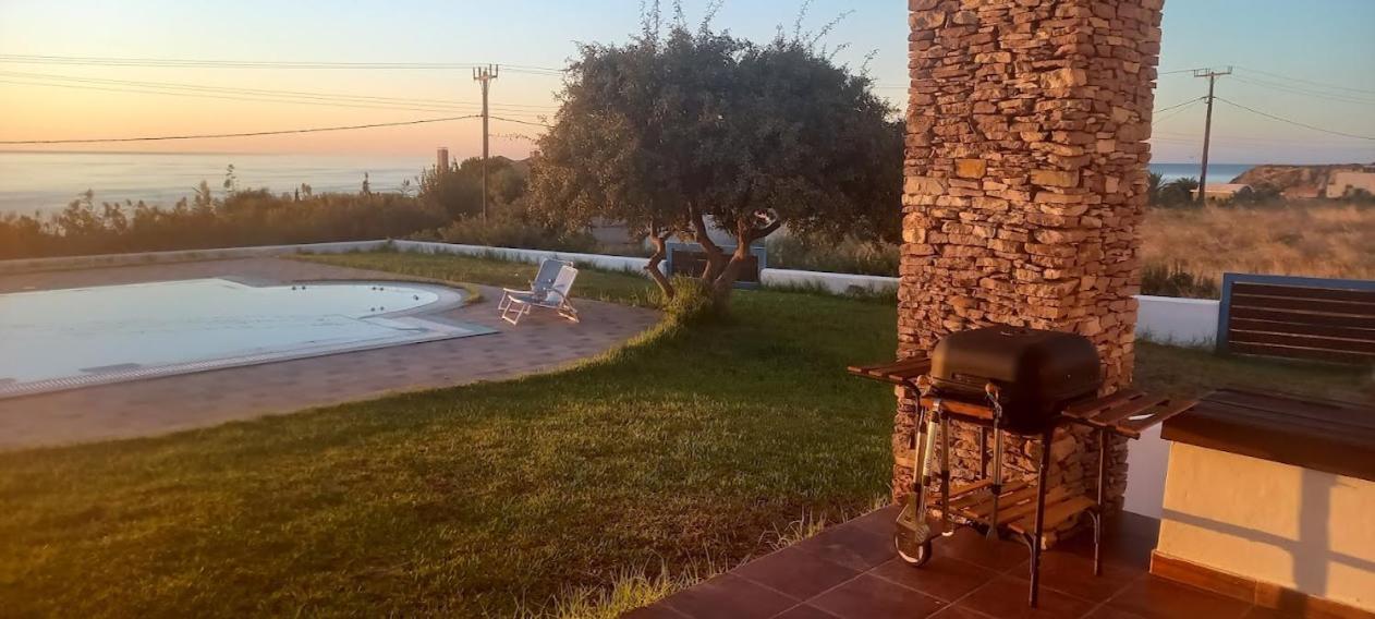 Cristelia Seafront & Pool Villa Lakhania Exteriér fotografie