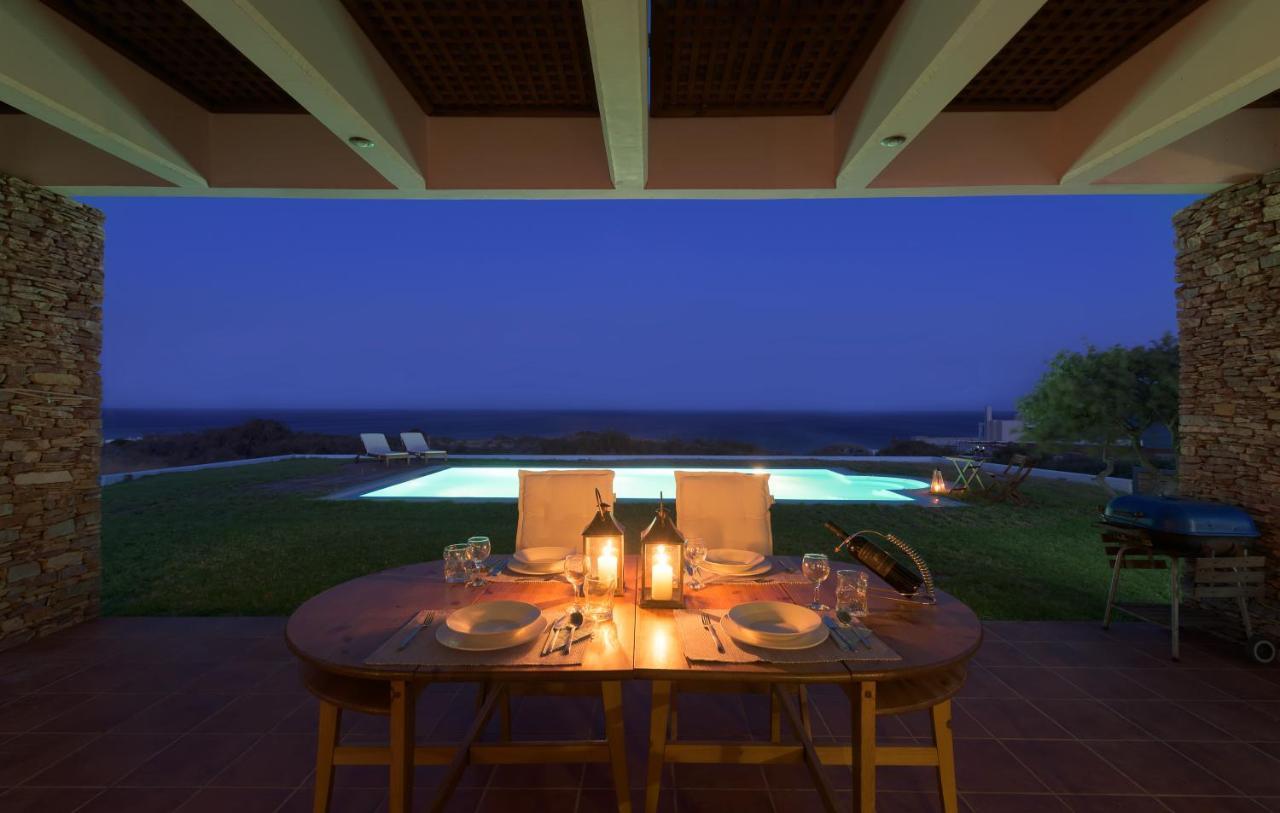 Cristelia Seafront & Pool Villa Lakhania Exteriér fotografie