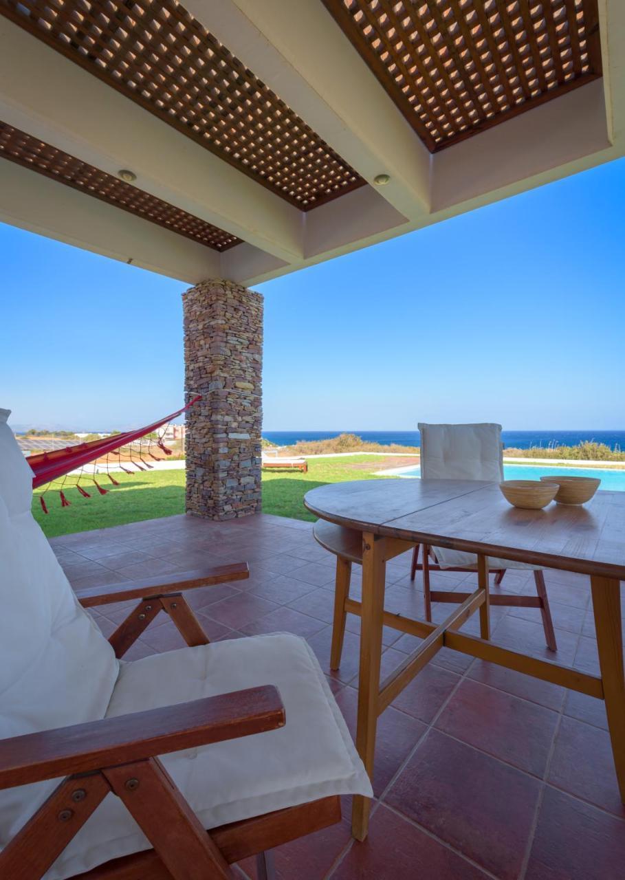 Cristelia Seafront & Pool Villa Lakhania Exteriér fotografie