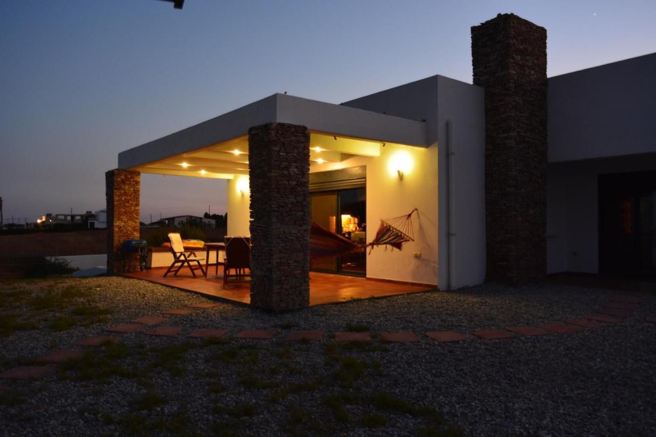 Cristelia Seafront & Pool Villa Lakhania Exteriér fotografie