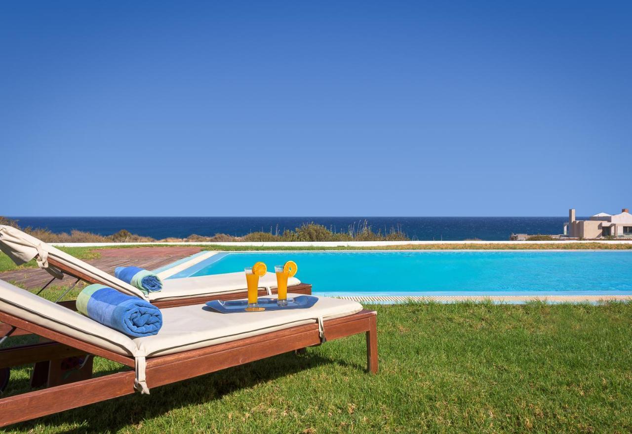 Cristelia Seafront & Pool Villa Lakhania Exteriér fotografie